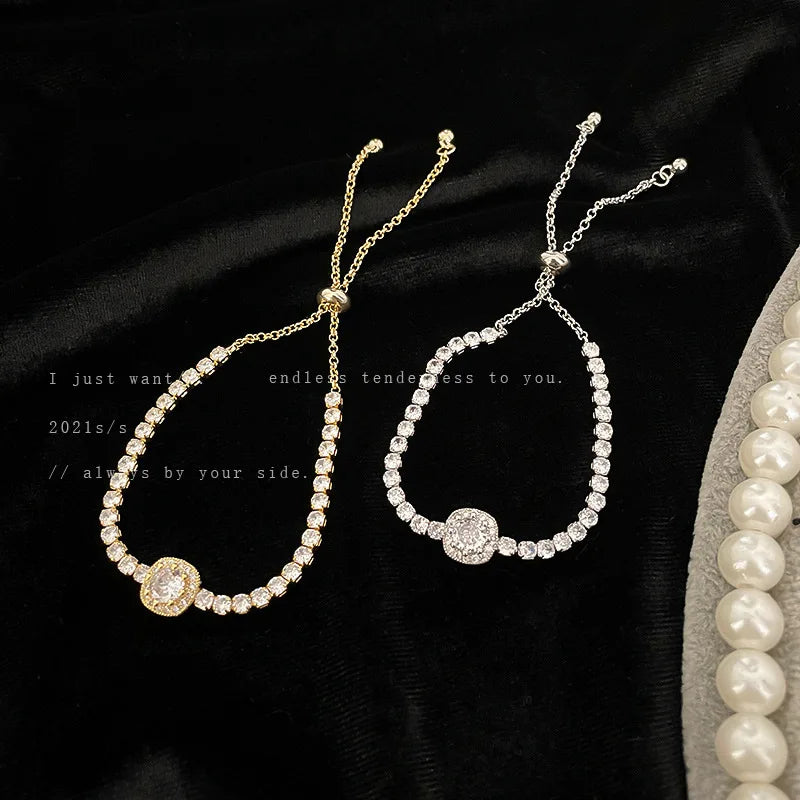 Verstellbares Damen Armband mit funkelnden Zirkonia, 18K Goldoptik