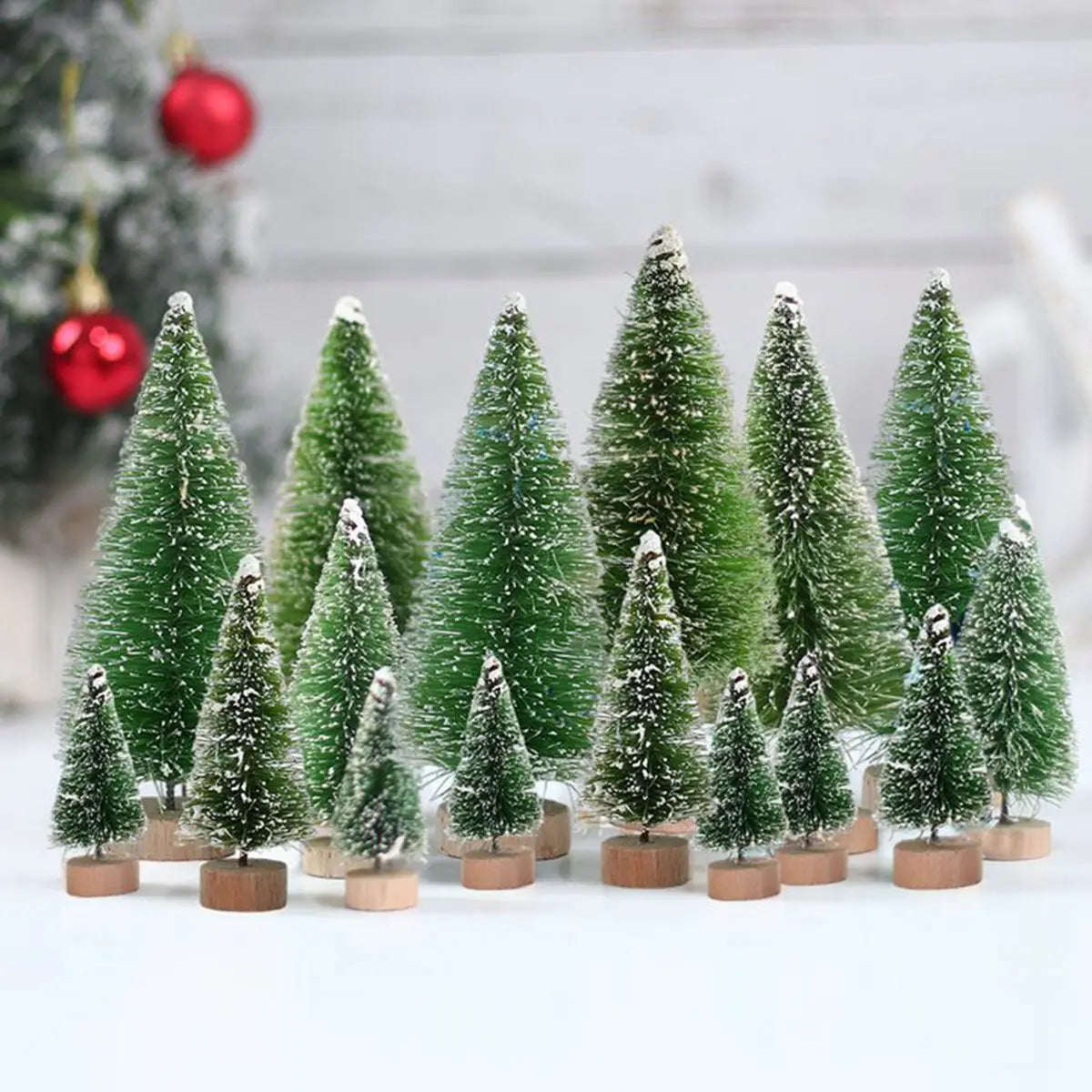 Deko Mini Weihnachtsbaum aus Holz – Handgefertigter Sisal-Tannenbaum für Tisch & Regal | Blau, Grün, Weiß, Gold